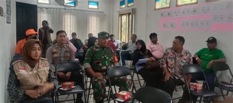 Rapat Pleno Terbuka Rekapitulasi Perubahan Pemilih Untuk DPSHP Akhir