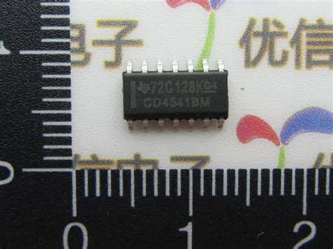 SMD CD4541 / HEF4541 / HCF4541 programmable oscillation / timer SOP 14 ...