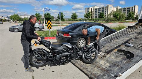 Motosiklet hurdaya döndü sürücü yaralandı Çorum Haber Gazetesi