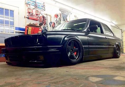 BMW E30 | Bmw classic cars, Bmw, Bmw e30