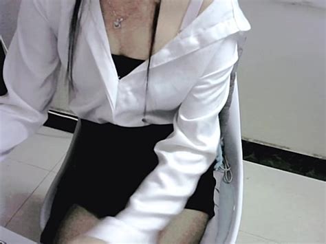 Tt Naked Stripping On Cam For Live Sex Video Chat Inthecrack