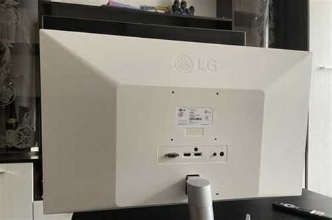 Монитор LG 27 1920x1080 75Гц IPS (27mk600m-w) | Festima.Ru – частные ...