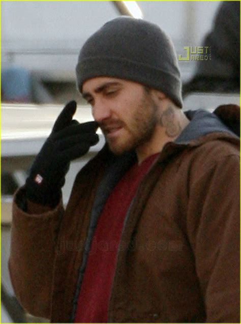 Jake Gyllenhaal Has a Neck Tattoo: Photo 814441 | Photos | Just Jared ...