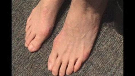 New Zealand Mature Model Feet Clips Sale