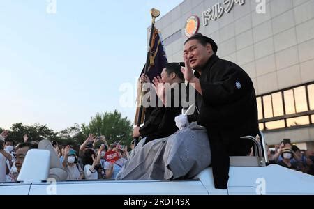 Hoshoryu Tomokatsu Byambasuren Sugarragchaa Of Mongolia Parades After