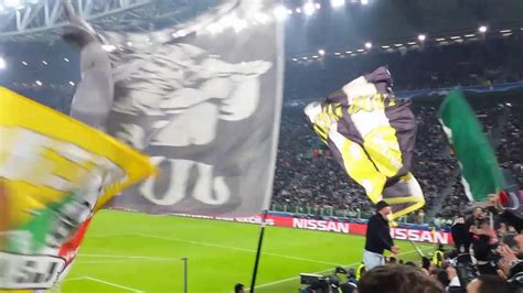 Juventus 1 0 Manchester City Cori Della Curva Sud Inno Juve E Della