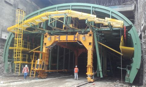 Formwork for linning of the Kennedy tunnel Rúbrica Philippines