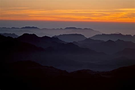 Panorama Bebatuan Tanah Suci Gunung Sinai Saat Matahari Terbit Mesir