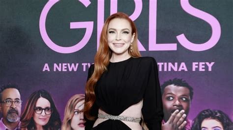 Lindsay Lohan joins Mean Girls remake cast at premiere