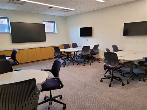 1122 Study Room - JMU Libraries