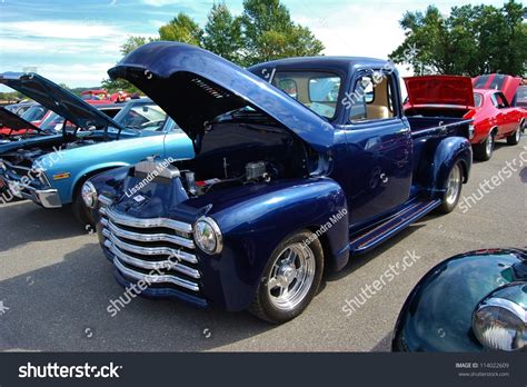 3 1953 Blue Chevy Pickup Truck Images, Stock Photos & Vectors ...