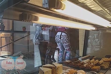 Hot Gym Milf Latina Customer W Huge Tits Big Ass Puttin On A Show Spandex Leggings