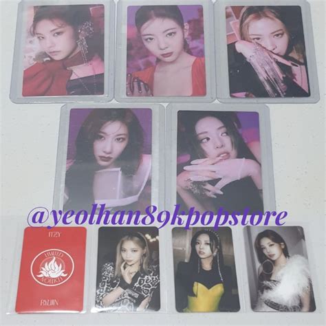 Jual Itzy Special Random Photocard Official From Album Guess Who