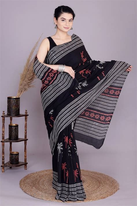 Rp Creation Block Prints Casual Cotton Mul Mul Saree With Blouse Piece