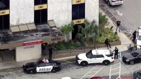 Shootout in elevator leaves two dead after victims had explosive ...