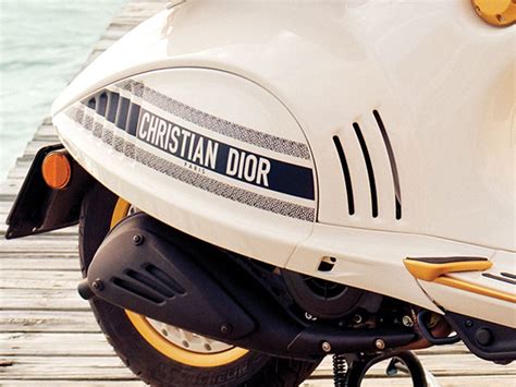 Vespa 946 Christian Dior