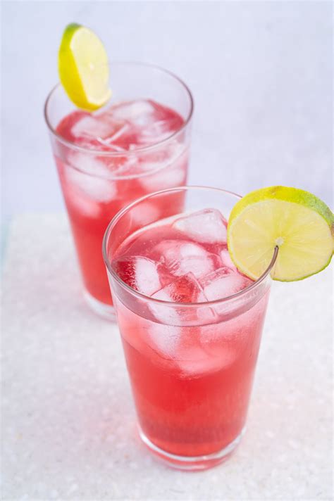 Fruity Drinks Fruity Cocktail Recipes Everyday Delicious