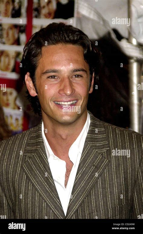 Rodrigo santoro love actually hi-res stock photography and images - Alamy