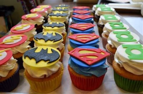 47 Beautiful Fondant Cupcake Toppers That Will Leave You In Awe Food