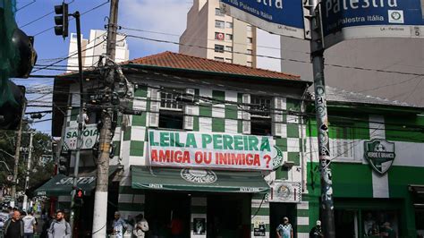 Organizada Do Palmeiras Protesta Contra Leila Pereira Amiga Ou Inimiga