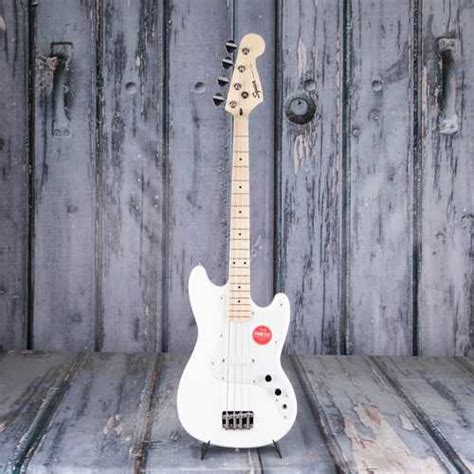 Squier Sonic Bronco Bass Arctic White Guitars Bass Replay Guitar