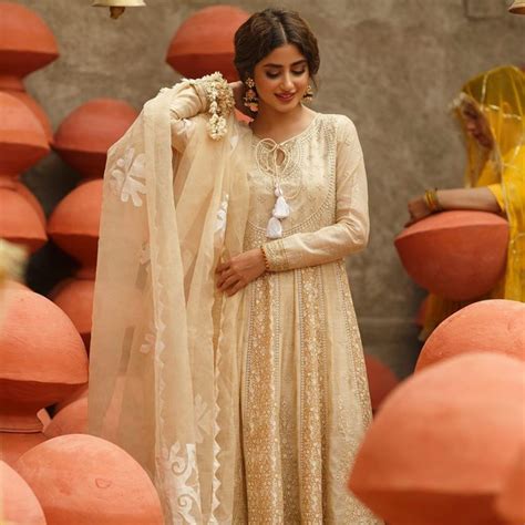 Gorgeous Sajal Aly Latest Photo Shoot | Reviewit.pk