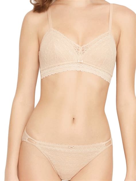 ELLE Lingerie Padded bra ยกทรงรปแบบเตาสามเหลยมไมมโครงตกแตงผาลกไม LB Shopee