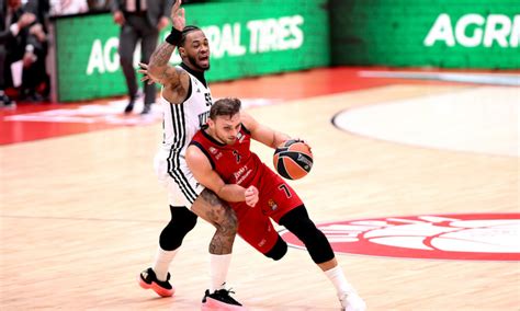 Clyburn Fa Una Magia E La Virtus Bologna Ritrova La Vittoria In