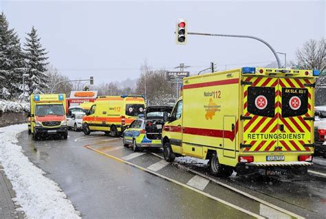 Vier Verletzte Bei Unfall Auf Ampelkreuzung In Schwarzenberg