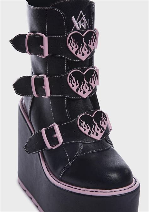 Yru Flame Heart Buckle Platform Boots Black Pink