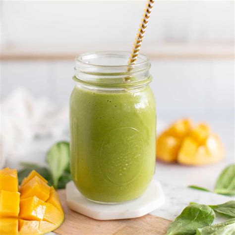 Easy Mango Spinach Smoothie