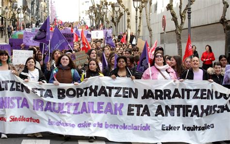 El Feminismo Toma Las Calles Pese A La División Del Movimiento Y La Bronca Política 8m Día De