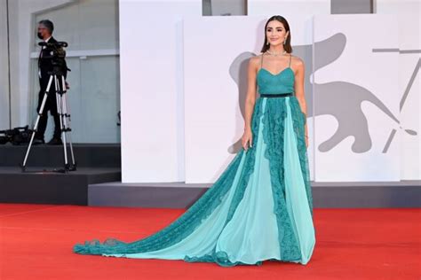 Olivia Culpo In A Revealing Dress Showed Big Tits In Venice 12 Photos The Fappening