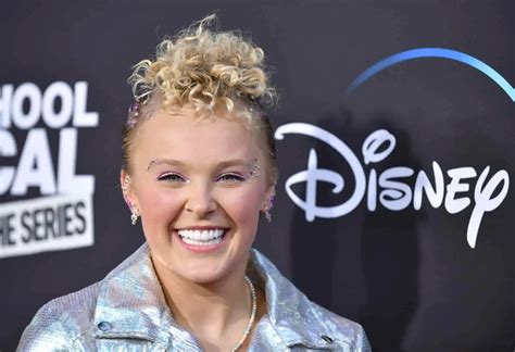 Jojo Siwa Denies Saying That Lesbian Is A Dirty Word