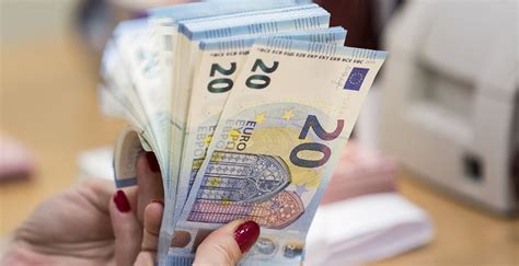 Bonus Anziani In Arrivo Euro Per Queste Persone Tag