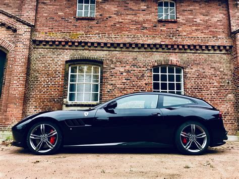 Black Ferrari GTC4 Lusso