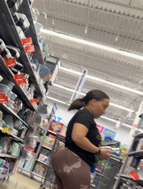 Super Thick Latina Pt3 Spandex Leggings Yoga Pants Forum