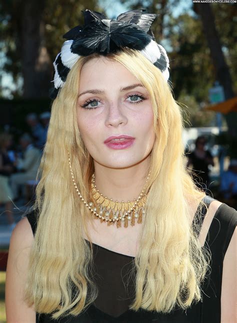 Mischa Barton No Source Celebrity Beautiful Babe Posing Hot