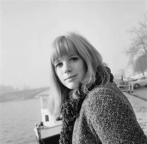 "Never apologize, never explain!" Pictures of Marianne Faithfull - Flashbak