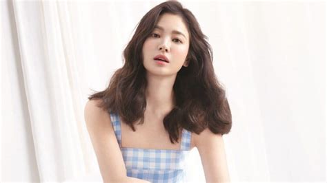 Foto Viral Foto Foto Bikini Song Hye Kyo Usia Tahun Warganet Terpanah