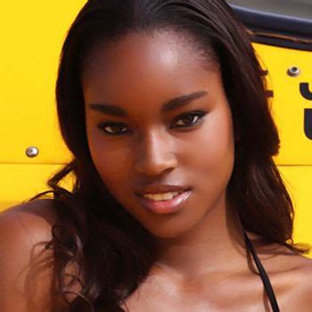 Damaris Lewis Model Damaris Lewis Hot Pics