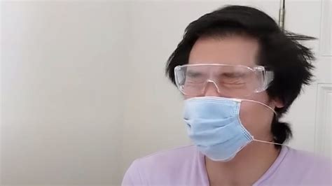 Youtuber Builds Device That Shoots Masks Right Onto Peoples Faces Cnet