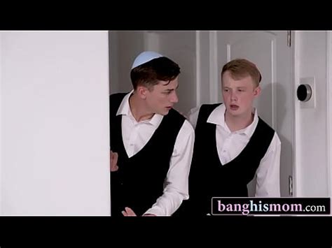 Gorgeous Jewish Stepmoms Swap Their Step Sons On Yom Kippur XVIDEOS