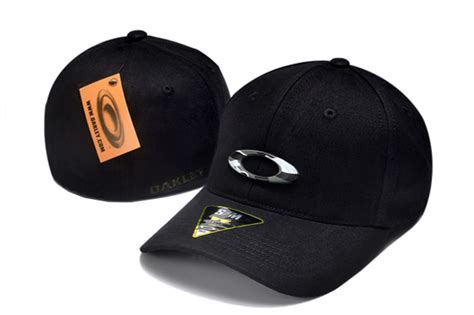 Бейсболка Oakley - купить с доставкой по выгодным ценам в интернет ...