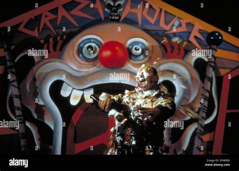 MOVIE SCENE KILLER KLOWNS FROM OUTER SPACE (1988 Stock Photo: 78290120 ...