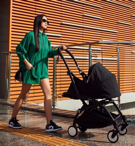 Hot mom Salim với phong cách thời trang mùa hè trẻ trung đáng tham khảo