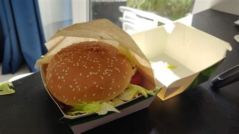 The McDonald's Veggie Burger: A Taste of Poland's Green Revolution