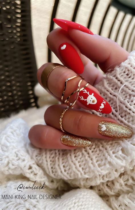 50 Best Festive Christmas Nails Red Present Short Nails