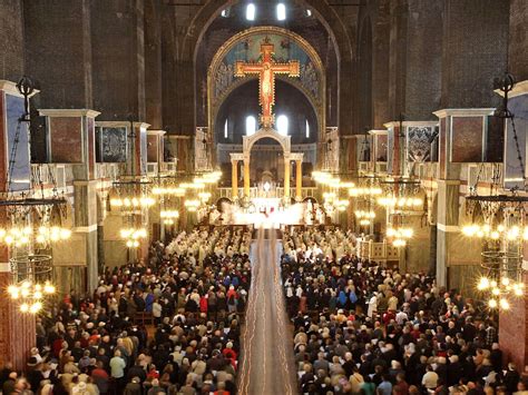 Liturgy Praying With The Church Adult Catechesis Christian