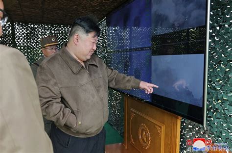 金正恩氏、核攻撃への反撃訓練を指導 北朝鮮 写真6枚 国際ニュース：afpbb News